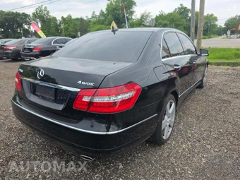 2013 Mercedes-Benz E 350 4MATIC Sedan – miniatura 3