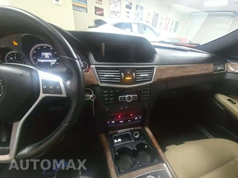 2013 Mercedes-Benz E 350 4MATIC Sedan – miniatura 10