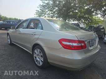 2013 Mercedes-Benz E 350 4MATIC Sedan – miniatura 2