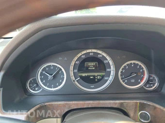 2013 Mercedes-Benz E 350 4MATIC Sedan – miniatura 9