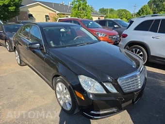2013 Mercedes-Benz E 350 4MATIC Sedan – miniatura 3