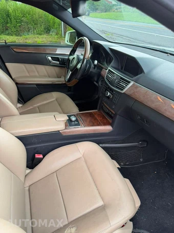 2013 Mercedes-Benz E 350 4MATIC Sedan – miniatura 20