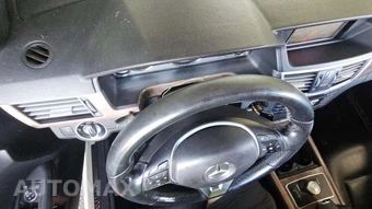 2013 Mercedes-Benz E 350 Sedan - miniatura 26