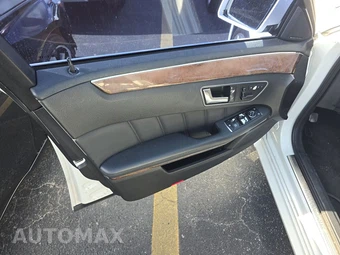 2013 Mercedes-Benz E 350 Sedan - miniatura 9