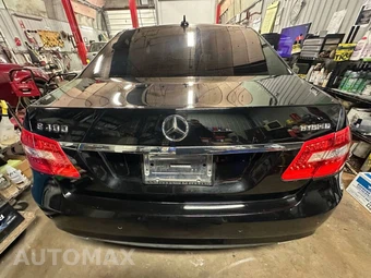 2013 Mercedes-Benz E 400 Hybrid Sedan - miniatura 16