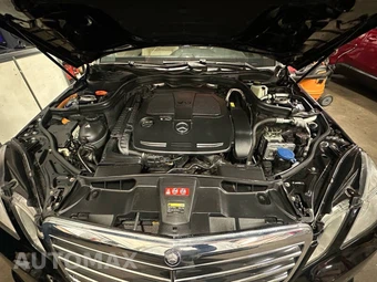 2013 Mercedes-Benz E 400 Hybrid Sedan - miniatura 17