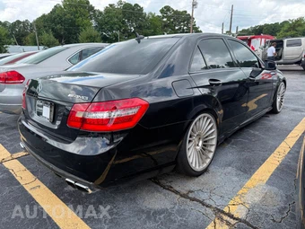 2013 Mercedes-Benz E 63 AMG Sedan - miniatura 4