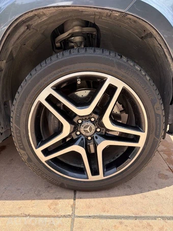 2013 Mercedes-Benz GL 550 4MATIC – miniatura 40