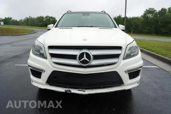 2013 Mercedes-Benz GL-Class GL 550 4MATIC - miniatura 2