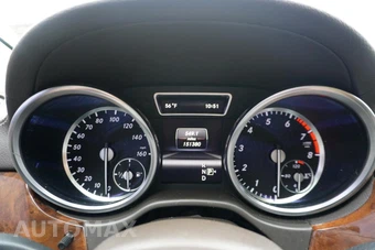 2013 Mercedes-Benz GL-Class GL 550 4MATIC - miniatura 31