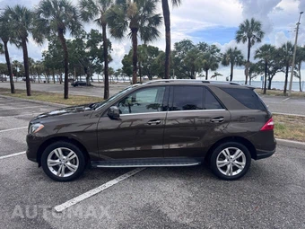 2013 Mercedes-Benz ML 350 - miniatura 9