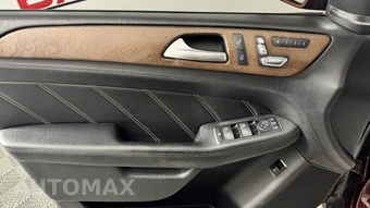 2013 Mercedes-Benz ML 63 AMG - miniatura 13