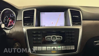 2013 Mercedes-Benz ML 63 AMG - miniatura 21