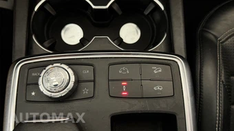 2013 Mercedes-Benz ML 63 AMG - miniatura 23