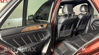 2013 Mercedes-Benz ML 63 AMG - miniatura 27