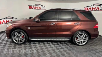 2013 Mercedes-Benz ML 63 AMG - miniatura 4