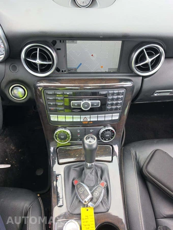 2013 Mercedes-Benz SLK 250 – miniatura 10