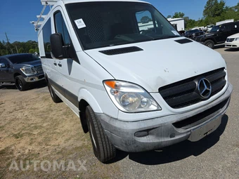 2013 Mercedes-Benz Sprinter 2500 Cargo Van Standard Roof 144.3" WB – miniatura 3