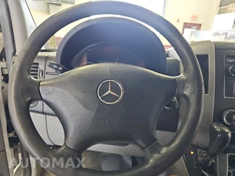 2013 Mercedes-Benz Sprinter 3500 Cargo Van High Roof 144.3" WB - miniatura 10