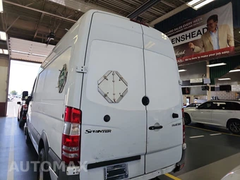 2013 Mercedes-Benz Sprinter 3500 Cargo Van High Roof 144.3" WB - miniatura 15