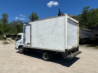 2013 Mitsubishi Commercial Chassis - miniatura 3