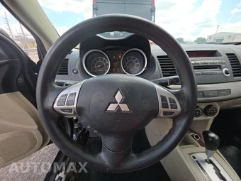 2013 Mitsubishi Lancer ES Sedan
