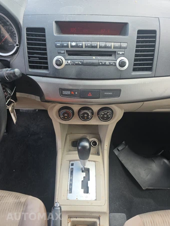 2013 Mitsubishi Lancer ES Sedan – miniatura 11