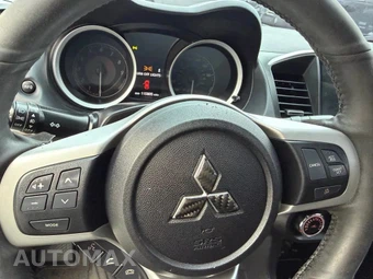 2013 Mitsubishi Lancer Evolution GSR - miniatura 27