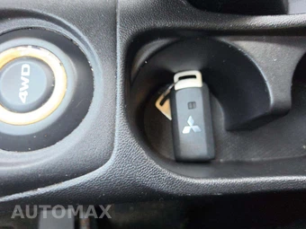 2013 Mitsubishi Outlander Sport SE – miniatura 8