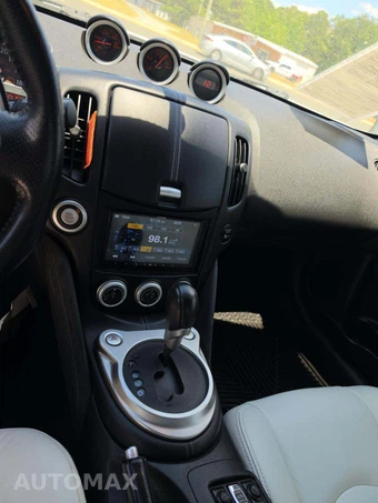 2013 Nissan 370Z Convertible – miniatura 10