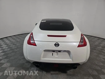 2013 Nissan 370Z Coupe - miniatura 5