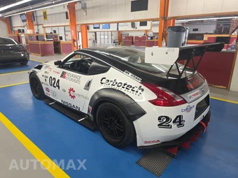 2013 Nissan 370Z Coupe – miniatura 6