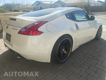 2013 Nissan 370Z Touring Coupe - miniatura 4