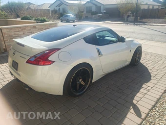 2013 Nissan 370Z Touring Coupe - miniatura 8