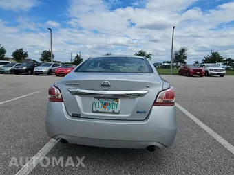 2013 Nissan Altima 2.5 S Sedan - miniatura 3