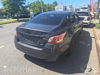 2013 Nissan Altima 2.5 S Sedan – miniatura 3