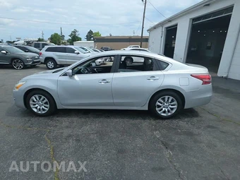 2013 Nissan Altima 2.5 S Sedan – miniatura 3