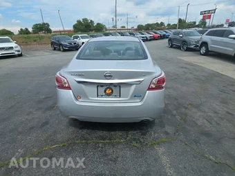 2013 Nissan Altima 2.5 S Sedan – miniatura 4