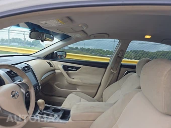 2013 Nissan Altima 2.5 Sedan – miniatura 18