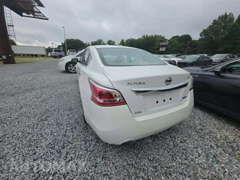 2013 Nissan Altima 2.5 SL Sedan - miniatura 2