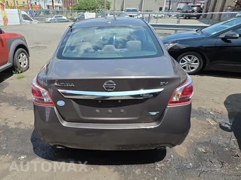 2013 Nissan Altima 2.5 SV Sedan – miniatura 5
