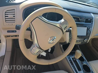 2013 Nissan Altima 2.5 SV Sedan – miniatura 10
