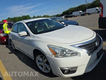 2013 Nissan Altima 2.5 SV Sedan – miniatura 3