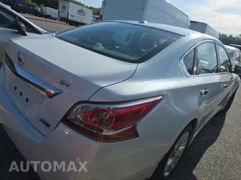 2013 Nissan Altima 2.5 SV Sedan – miniatura 4