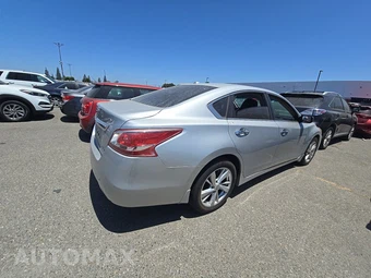 2013 Nissan Altima 2.5 SV Sedan – miniatura 4