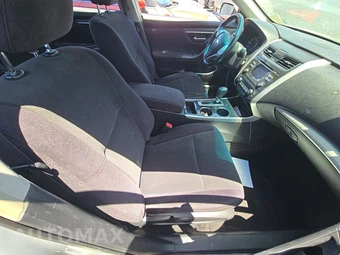 2013 Nissan Altima 2.5 SV Sedan – miniatura 8