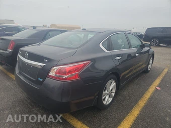 2013 Nissan Altima 2.5 SV Sedan – miniatura 4