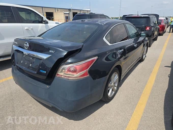2013 Nissan Altima 2.5 SV Sedan – miniatura 4