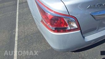 2013 Nissan Altima 2.5 SV Sedan - miniatura 38