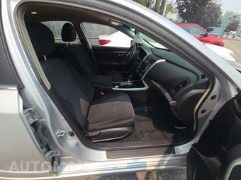 2013 Nissan Altima 2.5 SV Sedan - miniatura 18